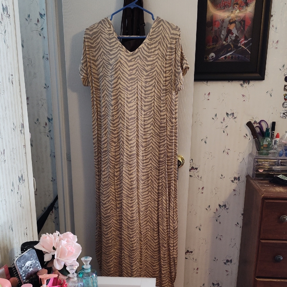 Elegant Tan Patterned Dress